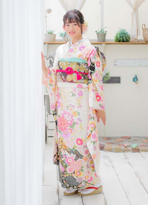 振袖を着た女性の写真その23