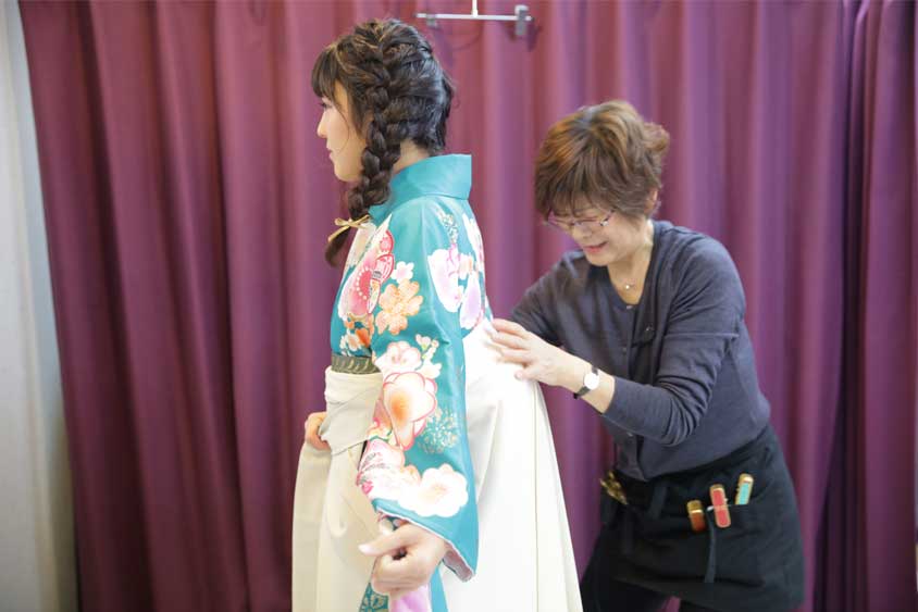 試着する際に1回1回着付けします！